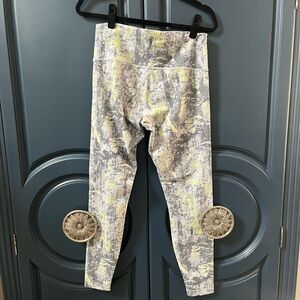 Stylish Gray and Yellow Women’s Leggings